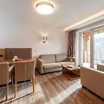 Pehab - Dachstein Rooftop-spa ホテル ラムサウ・アム・ダッハシュタイン