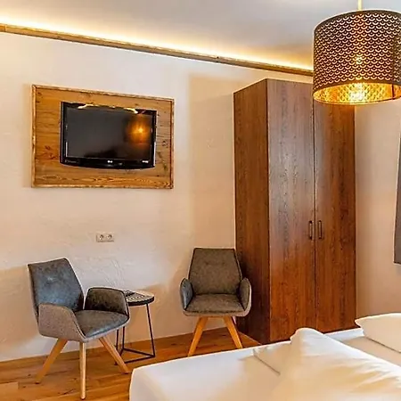 Pehab - Rooftop-spa Hotel