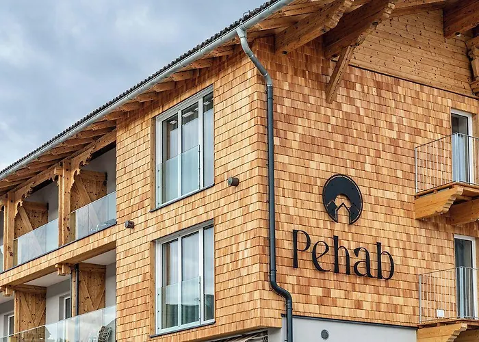 Pehab - Dachstein Rooftop-spa מלון